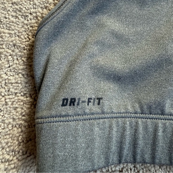 Nike Pro Sports Bra - Picture 5 of 5